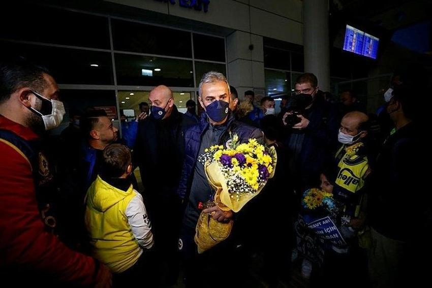 İsmail Kartal geldi yıldız futbolcu ayrılma kararı verdi! Yeni takımı bile belli oldu