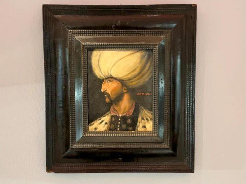 Kanuni Sultan Süleyman'ın portresi İskoçya'da bir çatı katında bulundu...