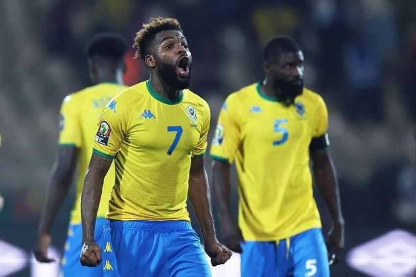 Dün Tetteh'den yumruk yemişti! Boupendza Süper Lig'e geri dönüyor! Önce kiralama sonra satın alma...