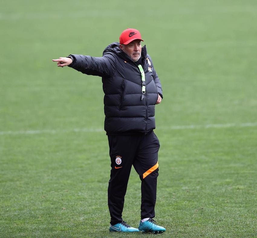 Torrent'ten ilk transfer bombası! Süleyman Hurma'nın komik rakama anlaştığı yıldız futbolcuyu Galatasaray bitirdi