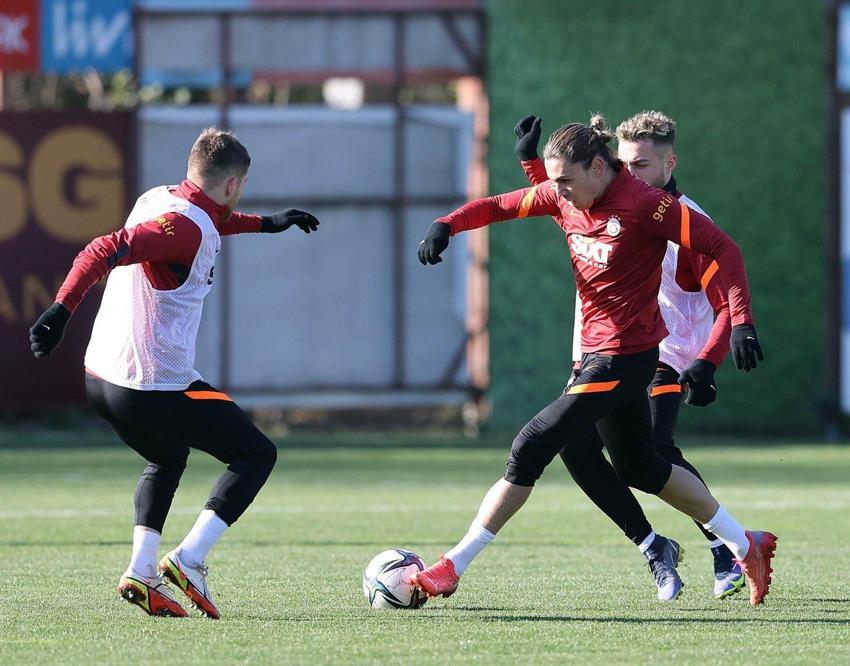 Torrent'ten ilk transfer bombası! Süleyman Hurma'nın komik rakama anlaştığı yıldız futbolcuyu Galatasaray bitirdi