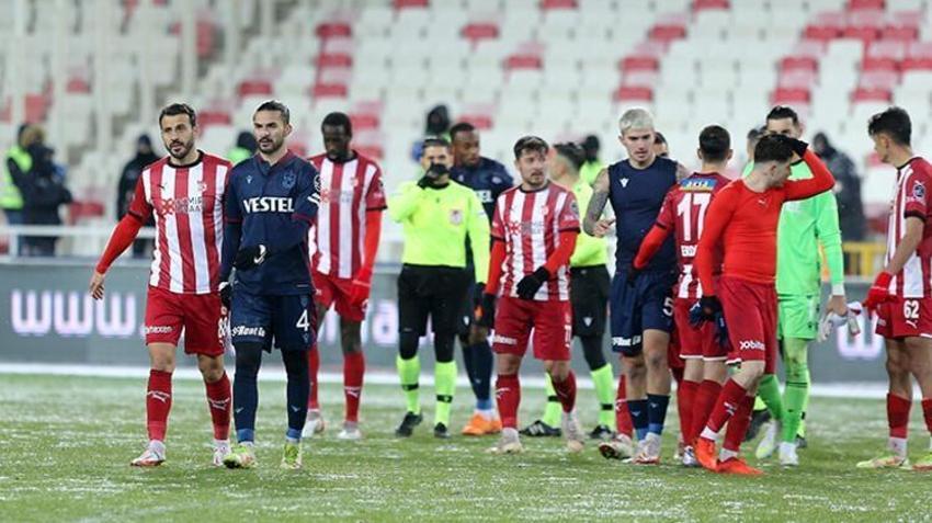 Ne Uğurcan Çakır'a ne Abdullah Avcı'ya fatura yıldız futbolcuya kesildi! 'Yeniden form tutması lazım'