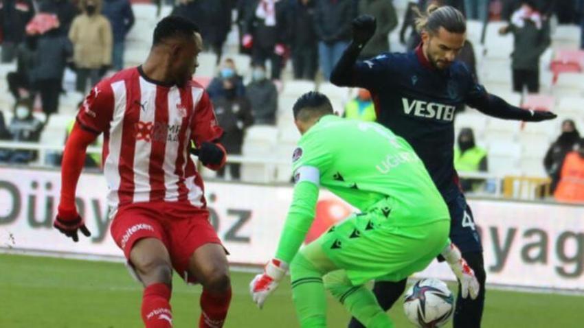 Ne Uğurcan Çakır'a ne Abdullah Avcı'ya fatura yıldız futbolcuya kesildi! 'Yeniden form tutması lazım'