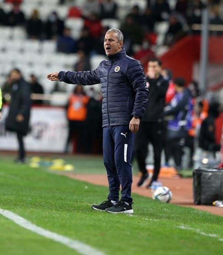 Vitor Pereira ne yaptıysa İsmail Kartal da aynısı yaptı! Fenerbahçe'de Mesut Özil krizi 'Ya sabır...'
