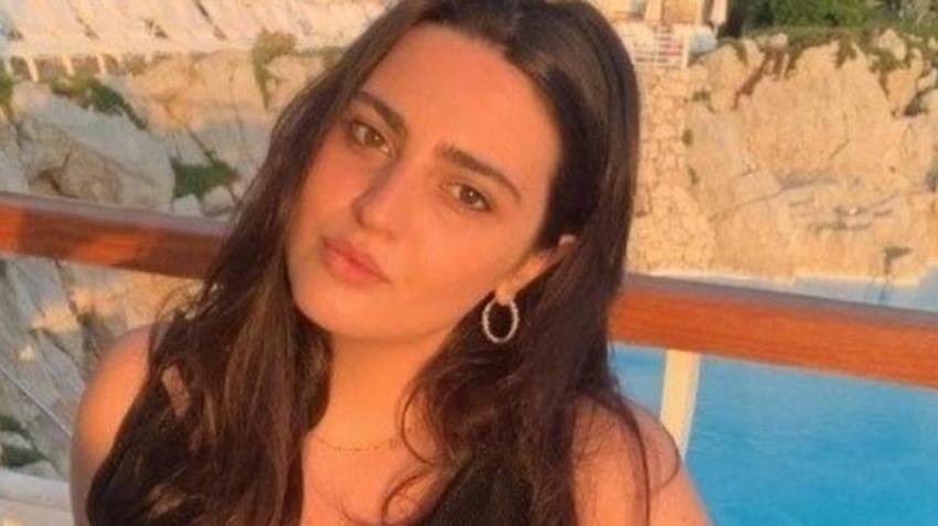 Babası Hakan Ural'dan onay geldi! Melisa Ural aşk pozunu paylaştı...
