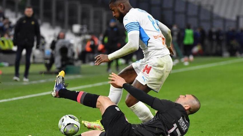 44 yıllık hasret sona erdi Fransa tribünlerinde Türk bayrağı açıldı! Cengiz Ünder'le Burak Yılmaz kapışması...
