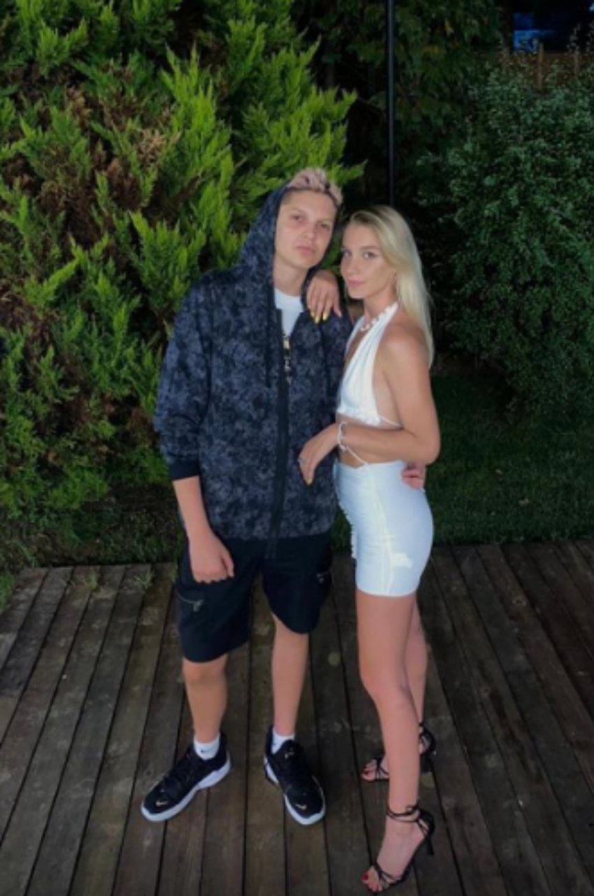 Ebrar Karakurt sevgilisi İmge'yle ayrıldı mı? O detay kafaları karıştırdı...