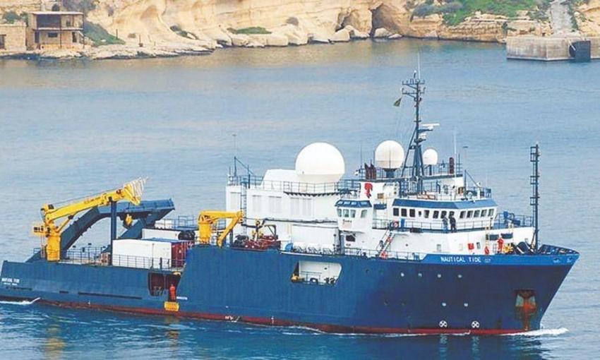 Doğu Akdeniz'de Türk savaş gemisi paniği! Yunan gemisi rotasını değiştirip kaçtı...