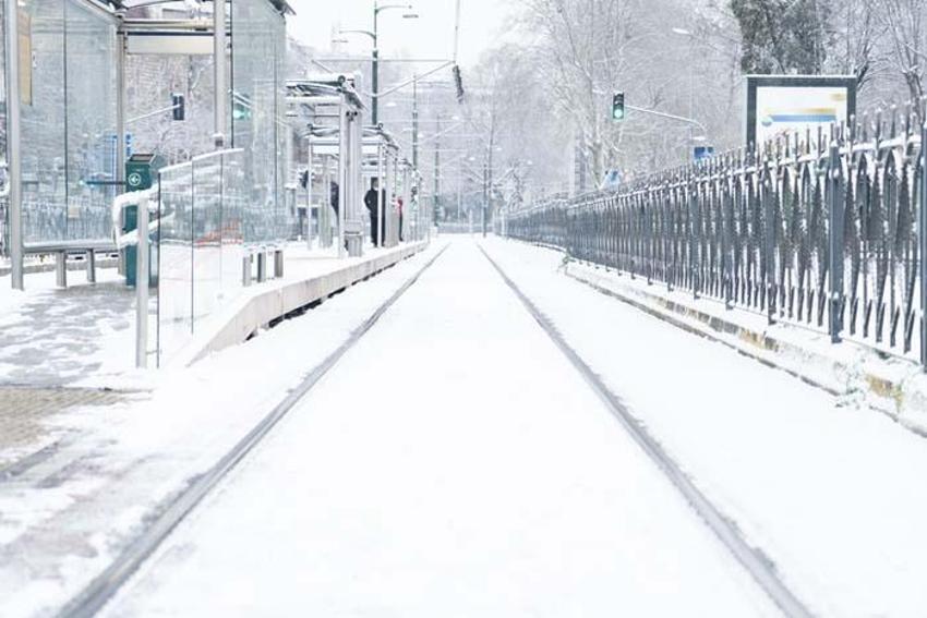 Kar yağışı çok kuvvetli olacak! Meteoroloji ve AKOM peş peşe uyardı! Sibirya soğukları geliyor, bu kez çok farklı günlerce...