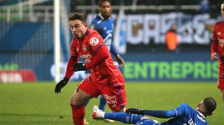Bu transfer Mesut Özil'i Fenerbahçe'den koparır! Ali Koç Fransa'dan '10' numara getiriyor