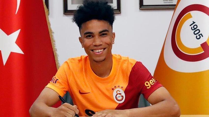Galatasaray'da gece yarısı operasyonu! Torrent istedi Burak Elmas Fatih Terim'in iki prensini gönderdi