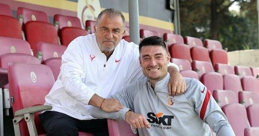 Fatih Terim'in ismini bir kez bile ağzına almadı! Burak Elmas'a gönderme! 'Mustafa Cengiz narkozdayken...'