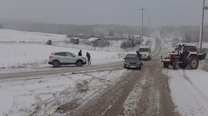 Araçlar kara gömüldü, binlerce kişi mahsur kaldı! Gaziantep Valisi'nden flaş açıklama