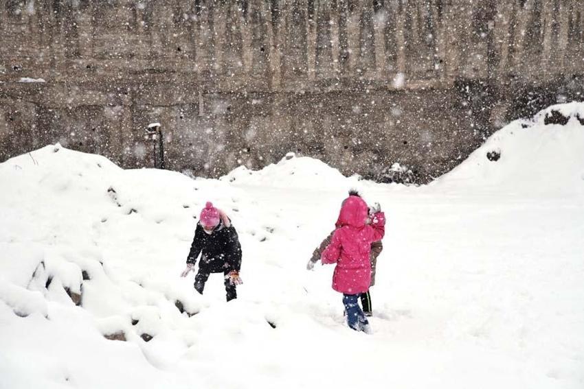Araçlar kara gömüldü, binlerce kişi mahsur kaldı! Gaziantep Valisi'nden flaş açıklama