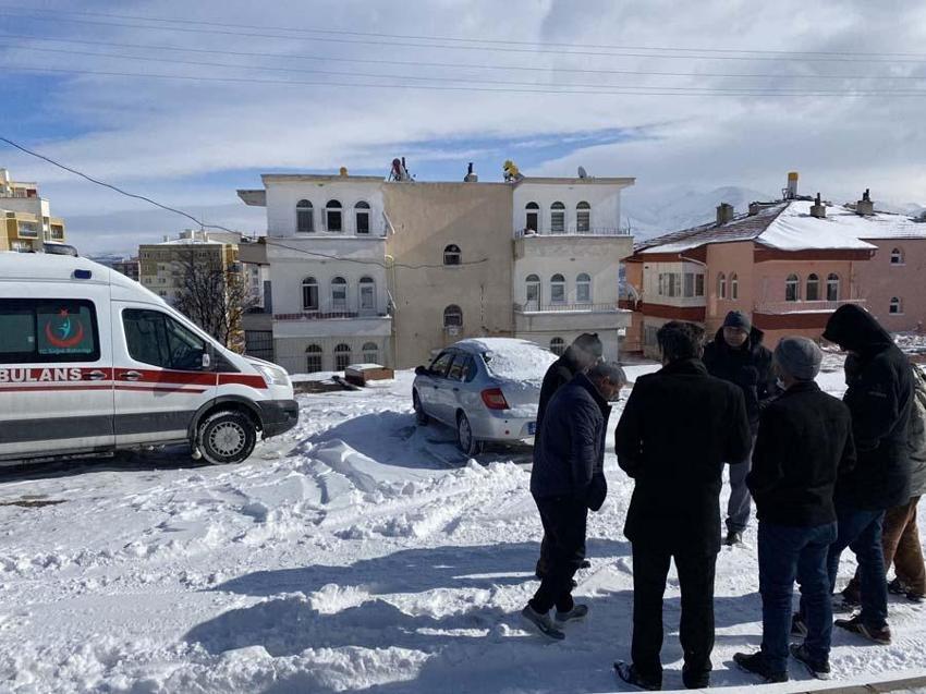 Araçlar kara gömüldü, binlerce kişi mahsur kaldı! Gaziantep Valisi'nden flaş açıklama