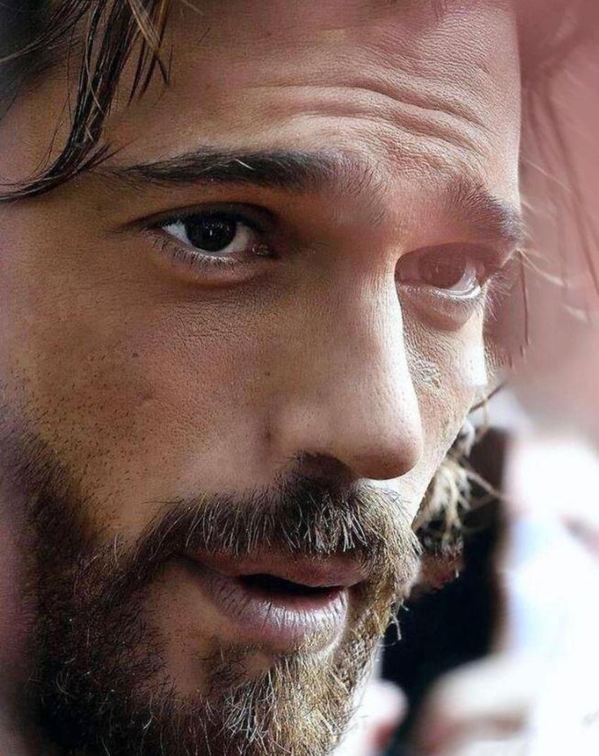 Can Yaman'ın İtalya'da konuk olduğu programdan kazandığı para dudak uçuklattı!
