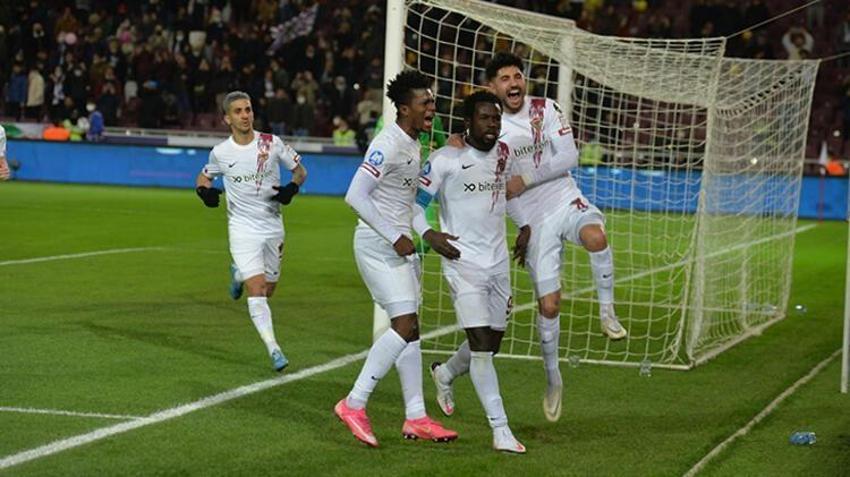 Torrent Barcelona bağlantılarını kurdu Burak Elmas Galatasaray'ın yeni forvetini buldu