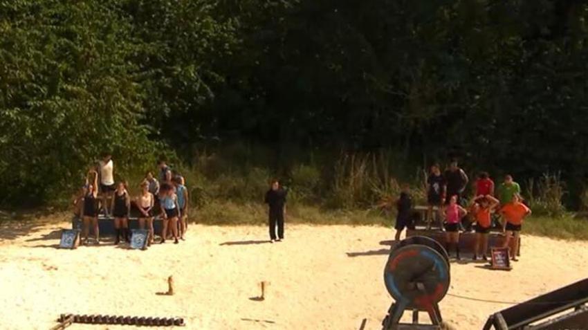 Survivor'da kim elendi, kim gitti? 19 Ocak 2022 Survivor All Star kim gitti? Survivor'a veda eden ilk isim! Acun Ilıcalı açıkladı: Gizem, Hikmet, Sercan ve Birsen