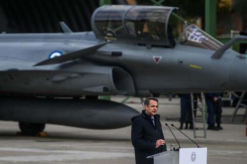 Yunanistan'da Rafale bayramı! Atina Türkiye korkusuyla almıştı....