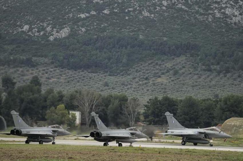 Yunanistan'da Rafale bayramı! Atina Türkiye korkusuyla almıştı....