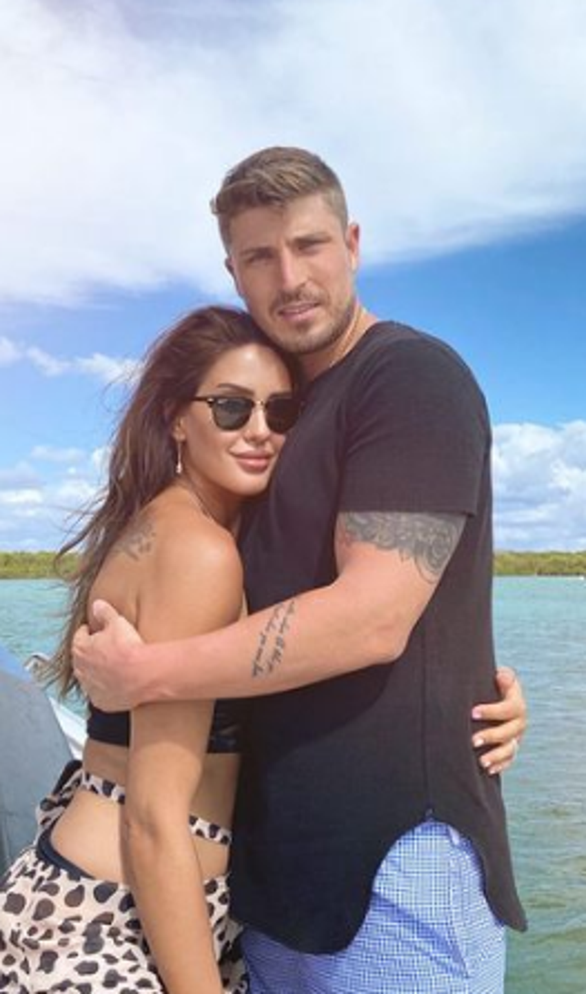 Survivor Sahra Işık'ı görenler 'kendini baştan yaratmışsın' dediler! İşte yeni imajı...
