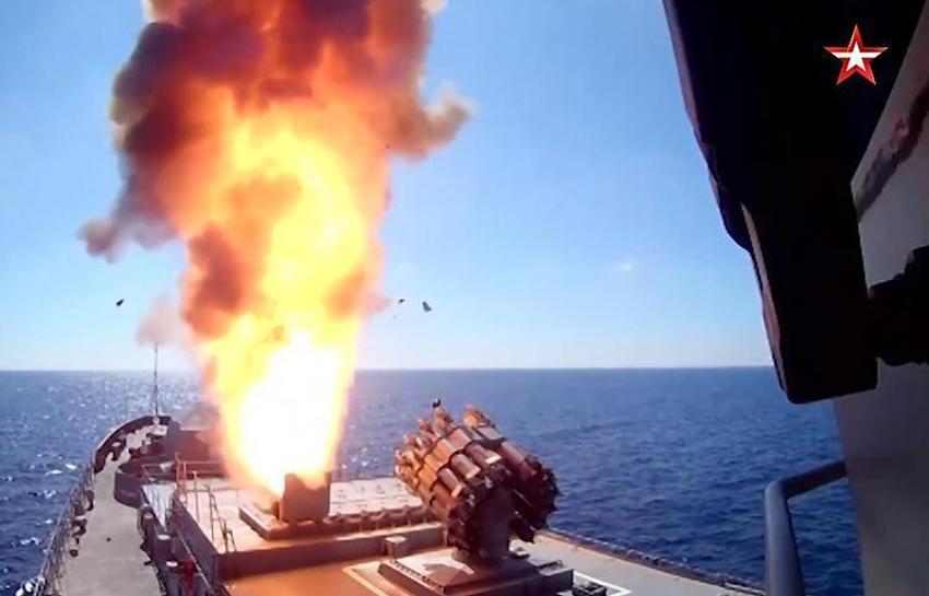 Rusya - Ukrayna geriliminde bomba detay! İlk vuracağı hedef ortaya çıktı: SİHA üsleri ve Türkiye...