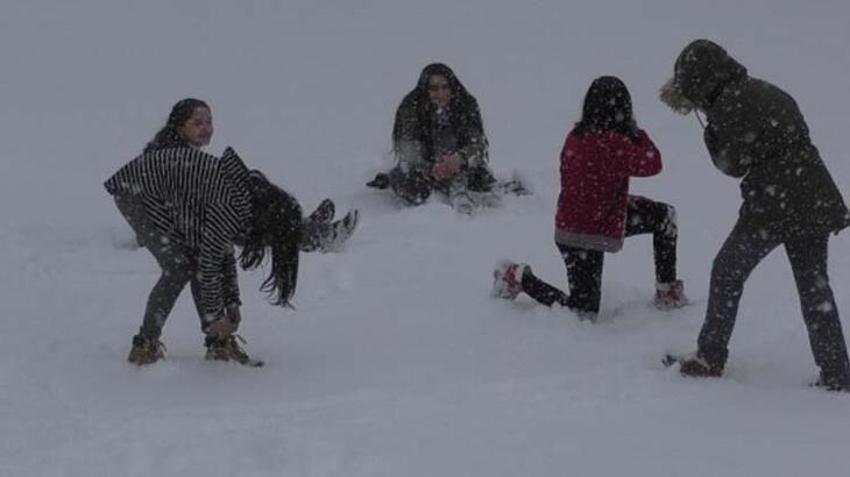 Kar geliyor! Meteoroloji son dakika uyardı! Günlerce kuvvetli olacak, sıcaklıklar eksiye düşüyor! İzlanda kışı vuracak! İstanbul, Ankara ve birçok ilde...