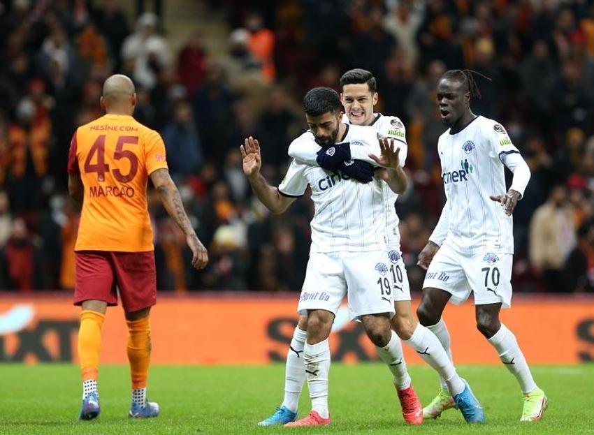Terim'i gönderip Torrent'e imza attırmıştı! Elmas'a olay yaratan sözler! 'Sen ve avanelerin kına yaksın'