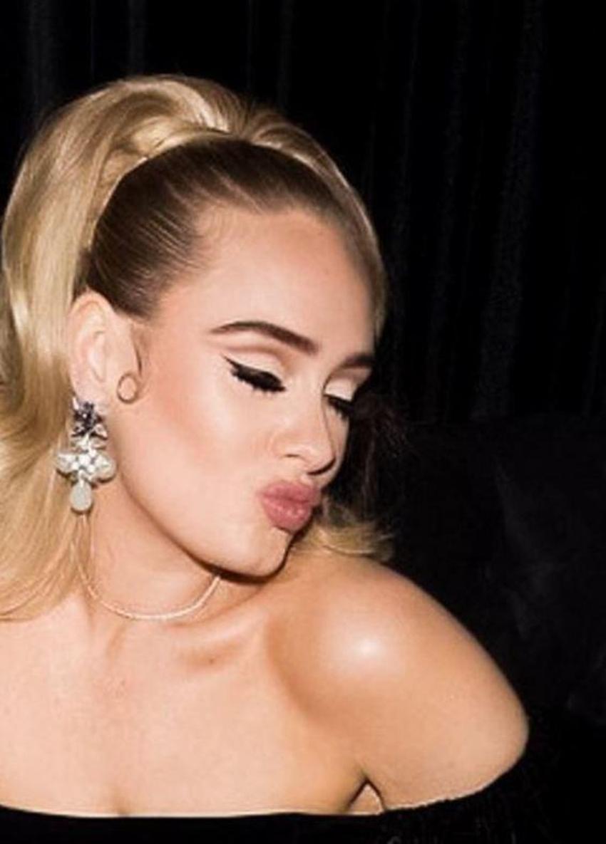 Dünyaca ünlü şarkıcı Adele, gözyaşları içinde özür diledi!
