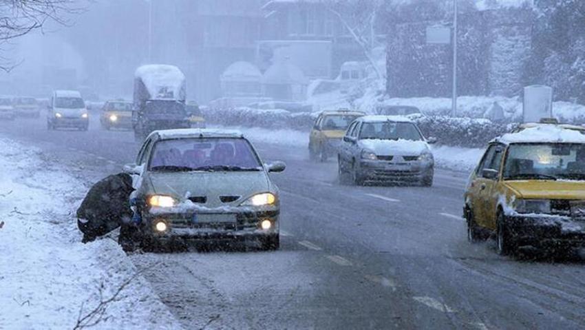 Kar yağışı başladı! Meteoroloji son dakika açıklamıştı, çok kuvvetli geldi! Alarm verildi, günlerce devam edecek! İstanbul, Ankara, İzmir, Bursa, Bolu ve çok sayıda şehirde...