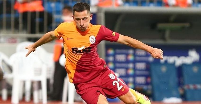 Galatasaray'da gece yarısı operasyonu! Ayrılık resmen açıklandı 2 futbolcu eşyalarını topladı!