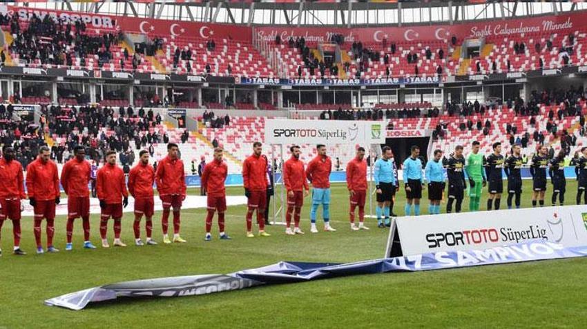 Fenerbahçe Sivasspor engeli! Miha Zajc ile öne geçti ama...