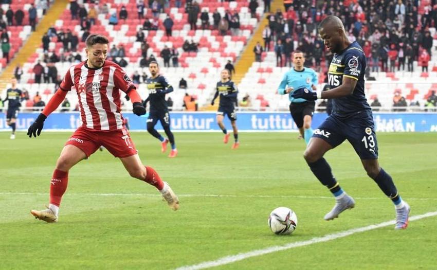 Fenerbahçe Sivasspor engeli! Miha Zajc ile öne geçti ama...
