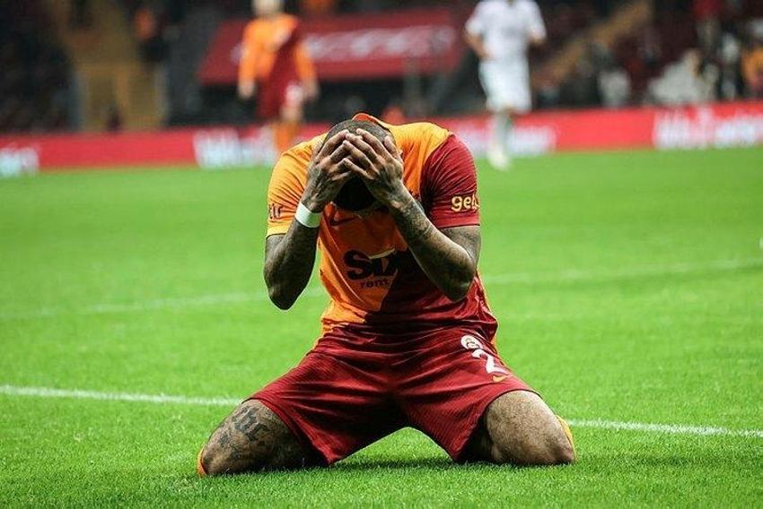 Assuncao'dan sonra 4 yıldız daha eşyalarını topladı! Galatasaray'da ayrılan ayrılana...