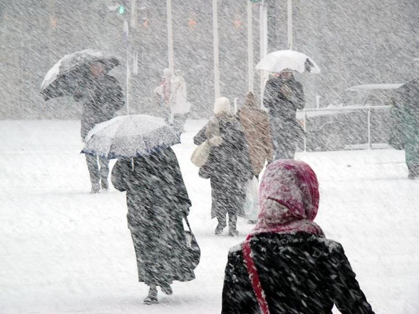  Kar yağışı ile ilgili son dakika uyarısı! ‘İzlanda kışı geldi, 49 ilde alarm verildi! İstanbul, Ankara, İzmir, Bursa... Dikkat: Penguen gibi...  