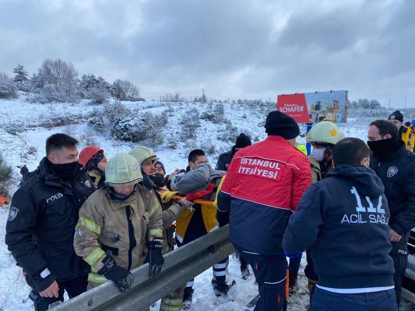 İstanbul'da otobüs şarampole yuvarlandı! Ölü ve yaralılar var!