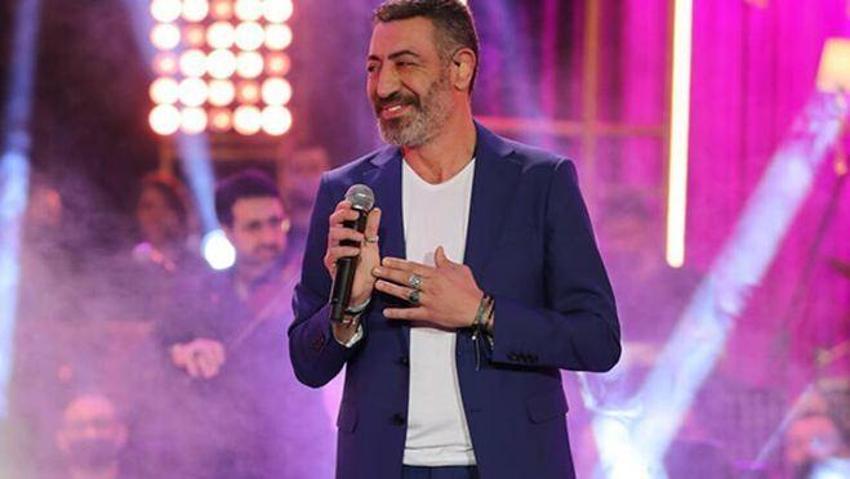 Şarkılar Bizi Söyler programında İzel'den Hakan Altun'a evlenme teklifi!