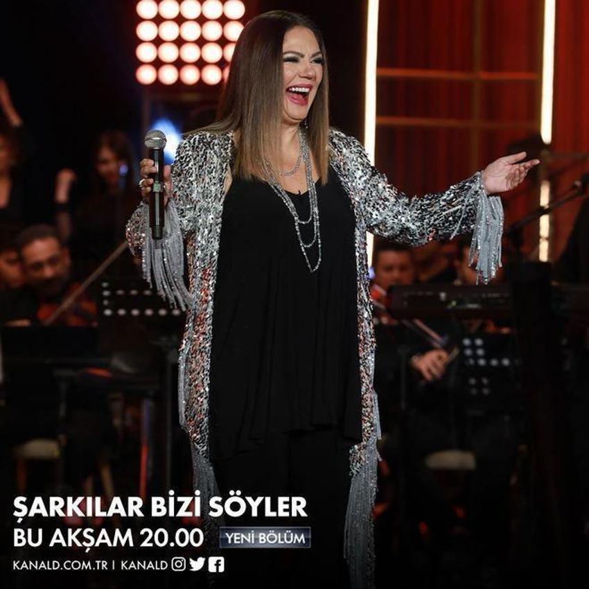 Şarkılar Bizi Söyler programında İzel'den Hakan Altun'a evlenme teklifi!