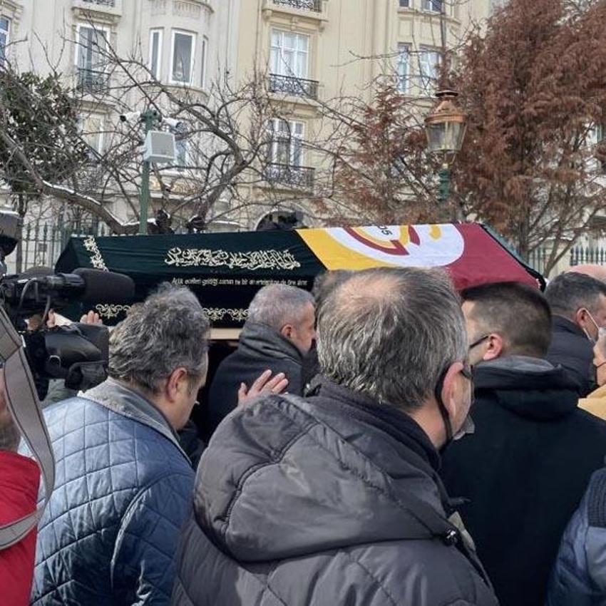  Selahattin Beyazıt son yolculuğuna uğurlanırken ortaya çıktı! Burak Elmas ile Ali Koç en önde Fatih Terim ise...