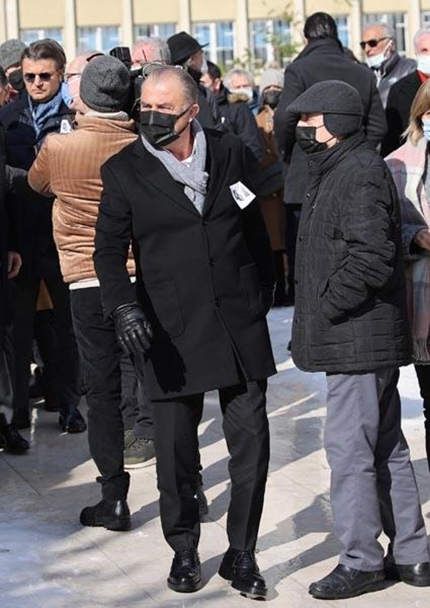  Selahattin Beyazıt son yolculuğuna uğurlanırken ortaya çıktı! Burak Elmas ile Ali Koç en önde Fatih Terim ise...
