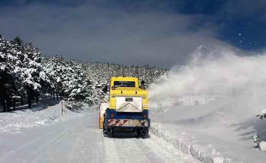 Kar yağışı ile ilgili son dakika uyarısı! Kabus olup çöktü, hayat felç oldu! Meteoroloji İstanbul için tarih verdi, korkutan uyarı geldi...