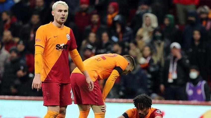 Galatasaray-Trabzonspor maçı sonrası protesto! İsyan ettiler, ortalık bir anda karıştı, polis müdahale etti