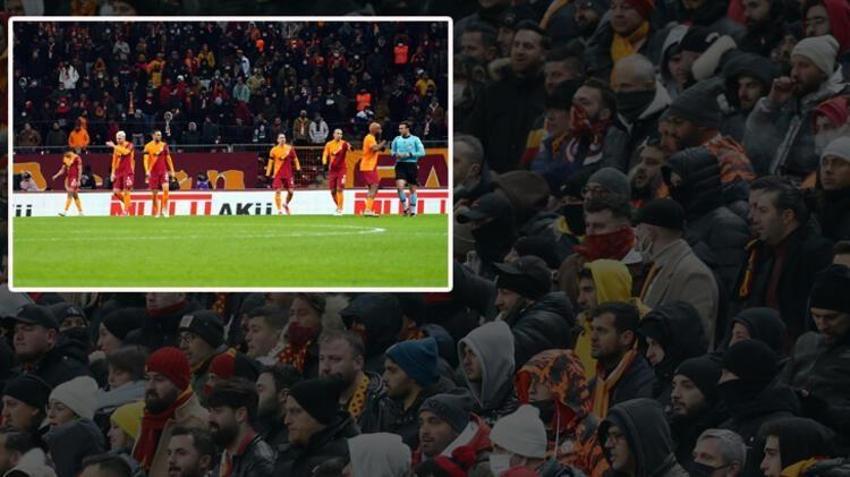 Galatasaray-Trabzonspor maçı sonrası protesto! İsyan ettiler, ortalık bir anda karıştı, polis müdahale etti