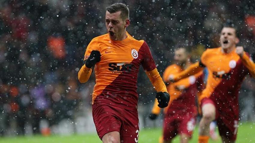 Galatasaray-Trabzonspor maçı sonrası protesto! İsyan ettiler, ortalık bir anda karıştı, polis müdahale etti