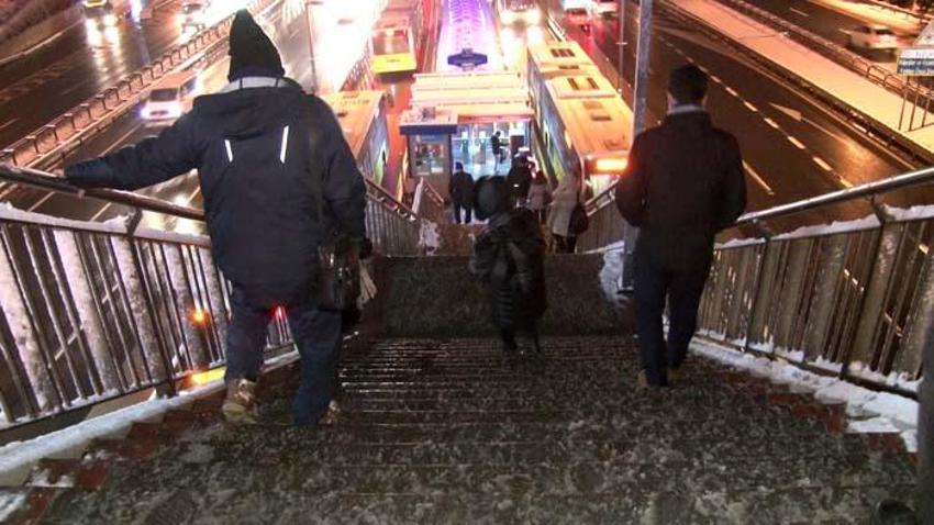 Meteoroloji İstanbul'u bu kez özellikle uyardı! 72 yıldan sonra bir ilk! Kar yağışı ne zaman bitecek? Tarih belli oldu ve...