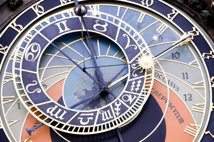 İkizler, Kova, Akrep, Terazi, Yengeç ve Balık! Burçların renkleri ve kıyafet seçimleri…