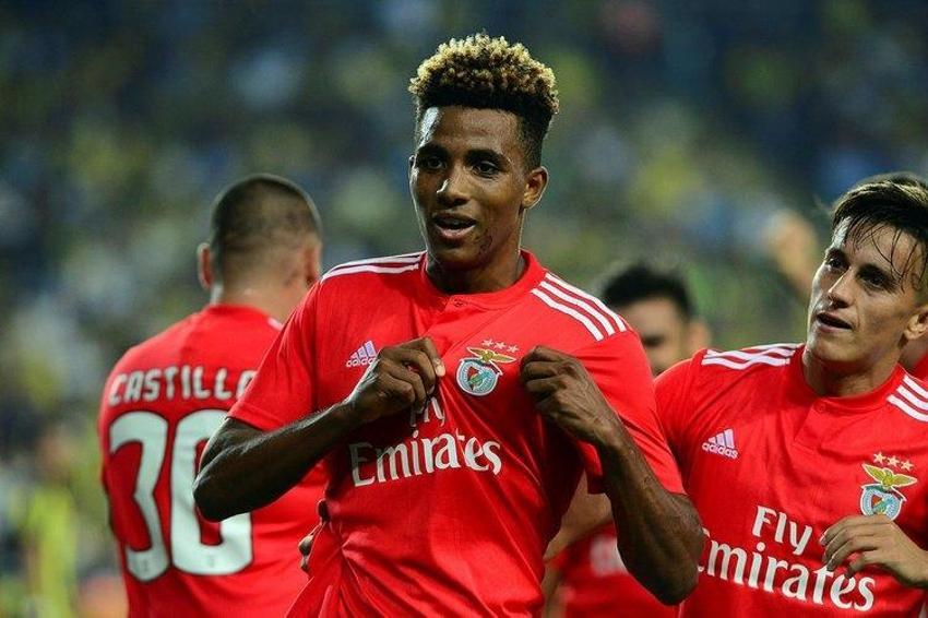 G.Saray'da son dakika gelişmesi! 1-2-3 derken tam 7 transfer birden...