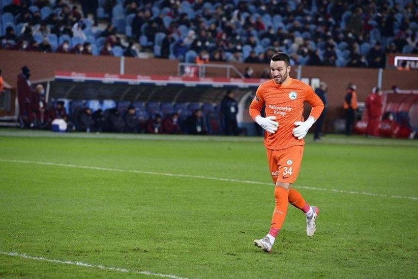 G.Saray'da son dakika gelişmesi! 1-2-3 derken tam 7 transfer birden...