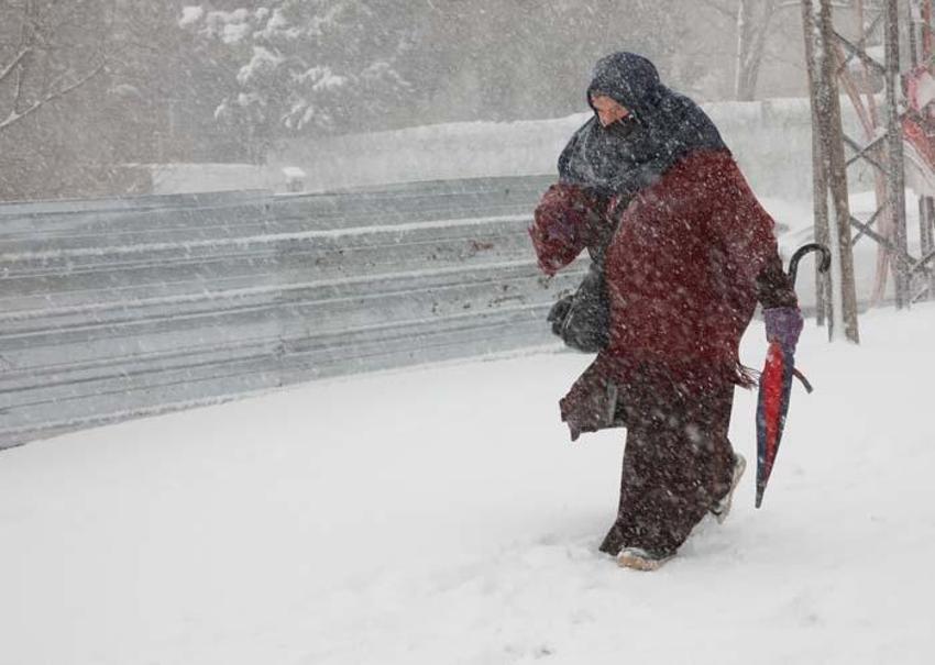 Kar yağışı çok daha kuvvetli geliyor! Saat verildi 3 gün sürecek: İstanbul'u DEK’ler vuracak! Büyük tehlike...