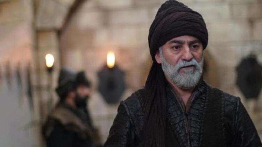 Oyuncu Ayberk Pekcan hayatını kaybetti!